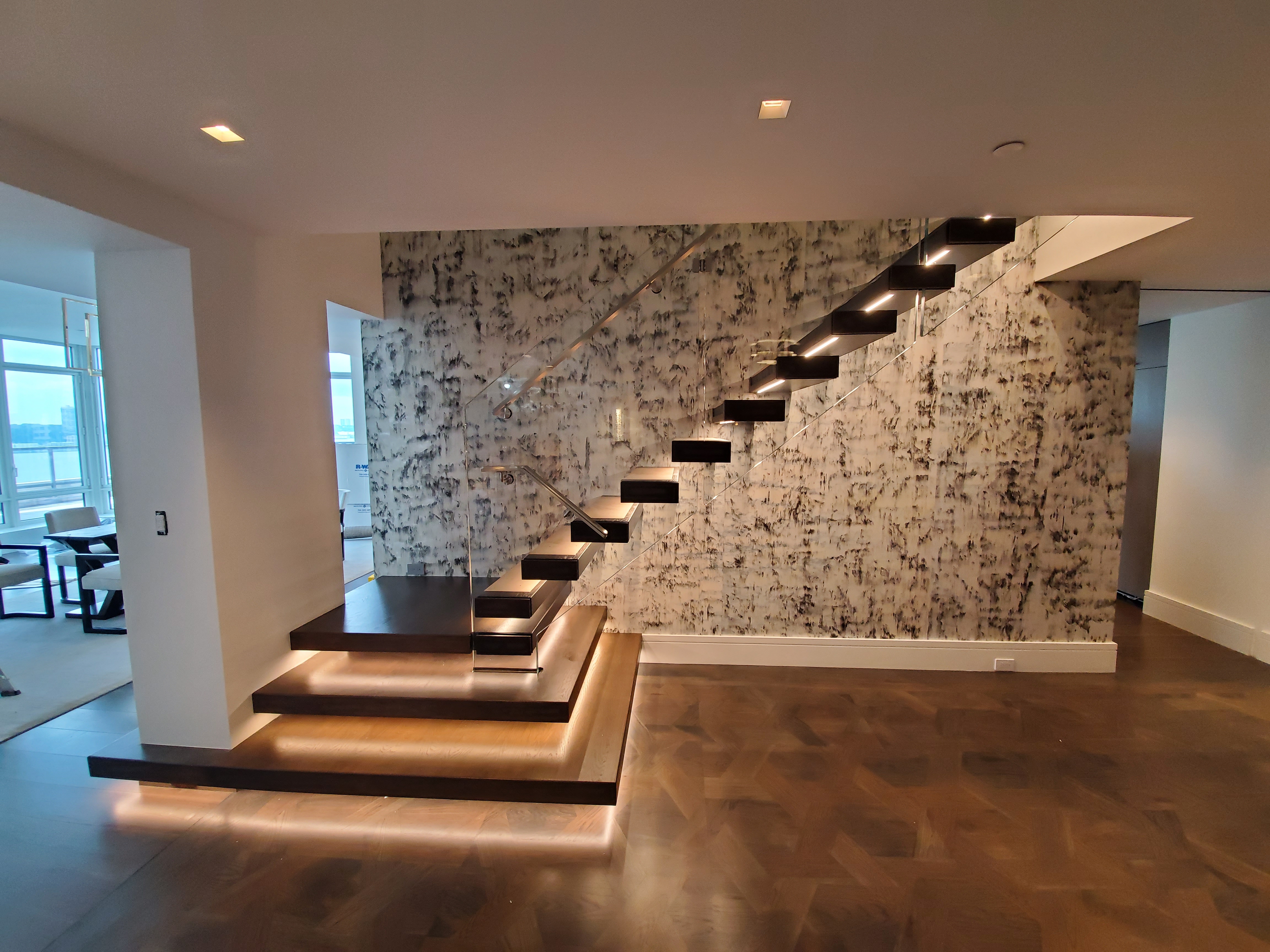 LED Cantilever Penthouse